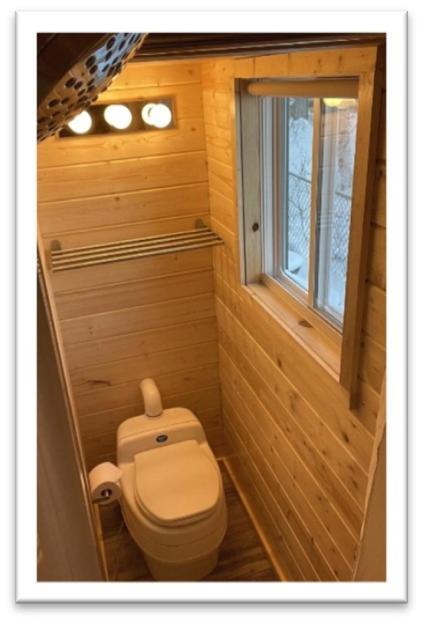 Our Cabin Bed & Breakfast Yellowknife Eksteriør bilde